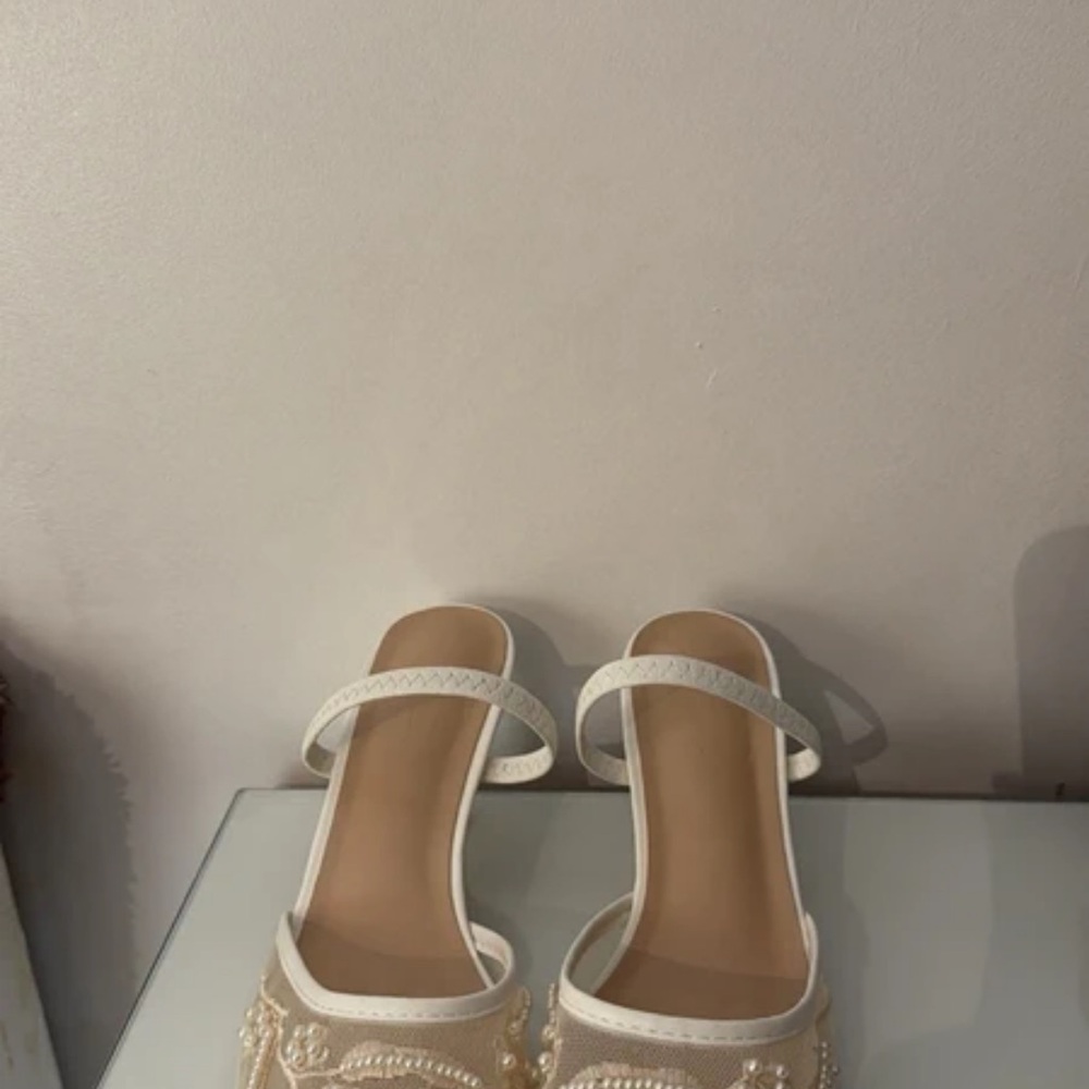 Off-White Elegant Cream Heels
